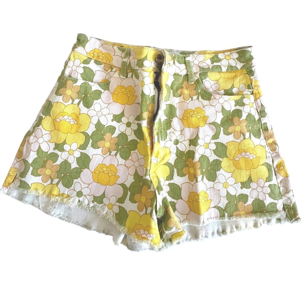 Show Me Your Mumu Arizona High Waisted Shorts Size 29 Yellow Fresh Floral Retro
